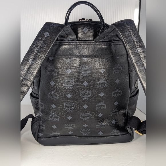 MCM BLACK VISETOS STARK M DIAMOND STUD BACKPACK - Picture 5 of 10